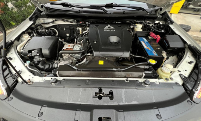 Mitsubishi L200 Triton Sport GLS 2.4 CD Diesel Aut. 2019 Diesel-12