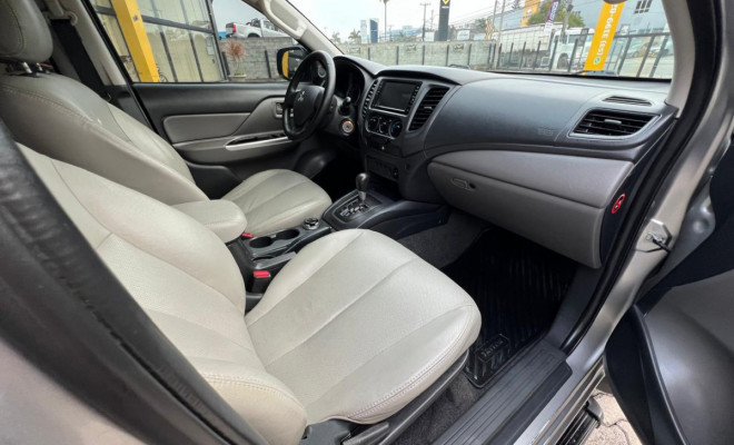 Mitsubishi L200 Triton Sport GLS 2.4 CD Diesel Aut. 2019 Diesel-10