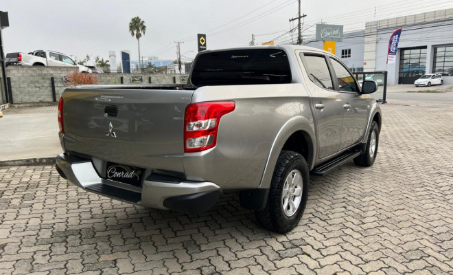 Mitsubishi L200 Triton Sport GLS 2.4 CD Diesel Aut. 2019 Diesel-2