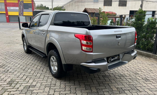 Mitsubishi L200 Triton Sport GLS 2.4 CD Diesel Aut. 2019 Diesel-4