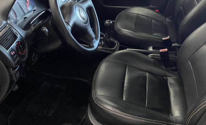 VW - VolksWagen Golf 1.6Mi/ 1.6Mi Gener./Black & Silver 2003 Gasolina-4