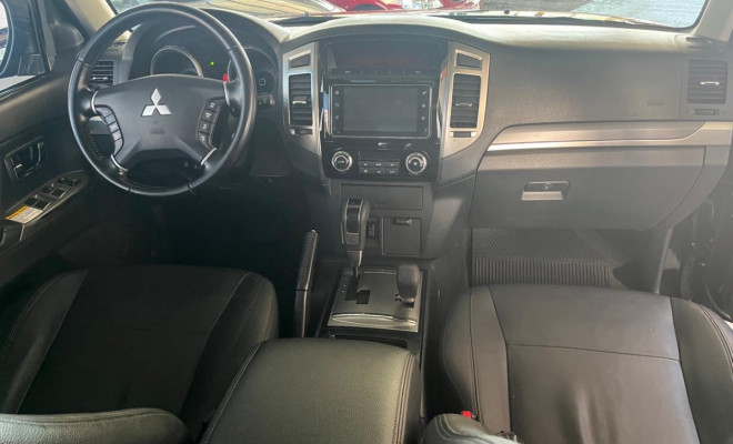 Mitsubishi Pajero HPE Full 3.2 4x4 T.I.Dies. 5p Aut 2019 Diesel-3