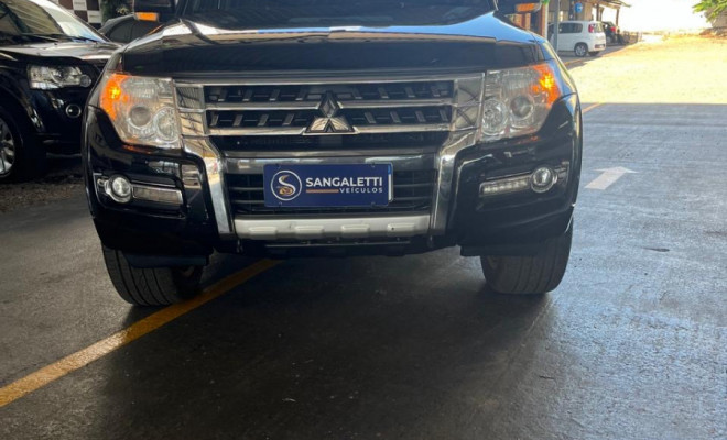 Mitsubishi Pajero HPE Full 3.2 4x4 T.I.Dies. 5p Aut 2019 Diesel-0