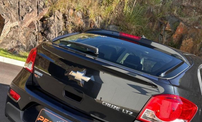 GM - Chevrolet CRUZE HB Sport LTZ 1.8 16V FlexP. 5p Aut 2013 Flex-6