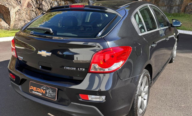 GM - Chevrolet CRUZE HB Sport LTZ 1.8 16V FlexP. 5p Aut 2013 Flex-8