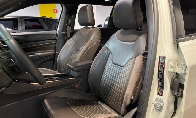 Jeep Commander Overl. TD380 2.0 4x4 Diesel Aut. 2023-12