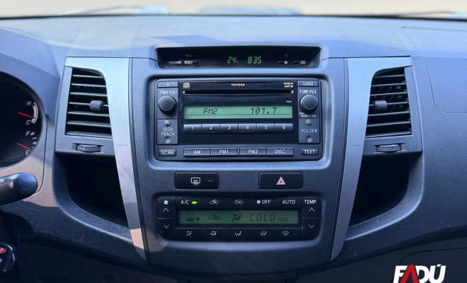 Toyota Hilux CD SRV D4-D 4x4 3.0 TDI Diesel Aut 2009 Diesel-6