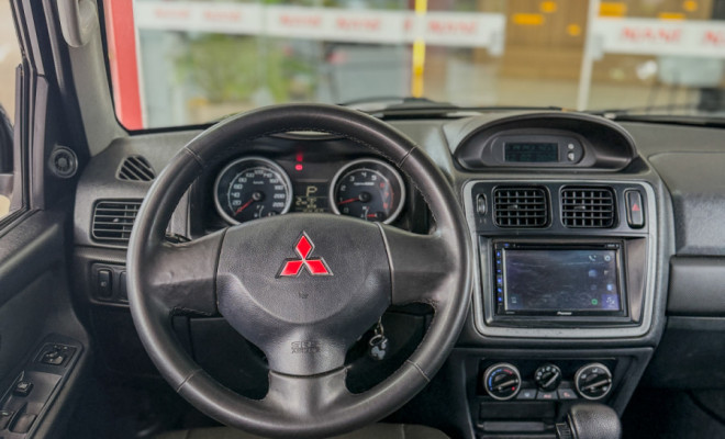 Mitsubishi Pajero TR4 2.0/ 2.0 Flex 16V 4x4 Aut. 2012 Flex-6