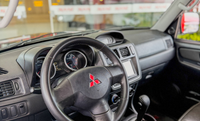 Mitsubishi Pajero TR4 2.0/ 2.0 Flex 16V 4x4 Aut. 2012 Flex-5