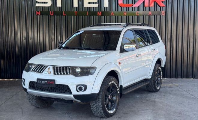 Mitsubishi Pajero DAKAR HPE 3.2 4x4 T.I Dies 5p Aut 2013 Diesel