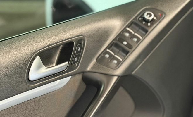 VW - VolksWagen TIGUAN 2.0 TSI 16V 200cv Tiptronic 5p 2014 Gasolina-9