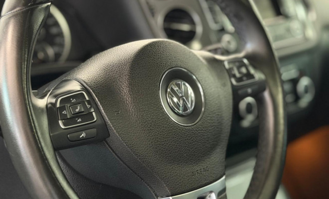 VW - VolksWagen TIGUAN 2.0 TSI 16V 200cv Tiptronic 5p 2014 Gasolina-13