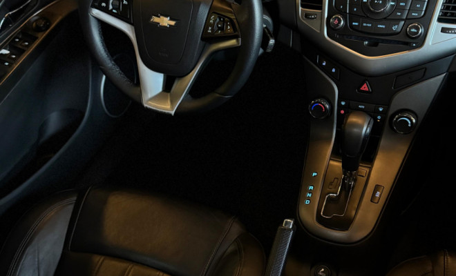 GM - Chevrolet CRUZE LT 1.8 16V FlexPower 4p Aut. 2013 Flex-13