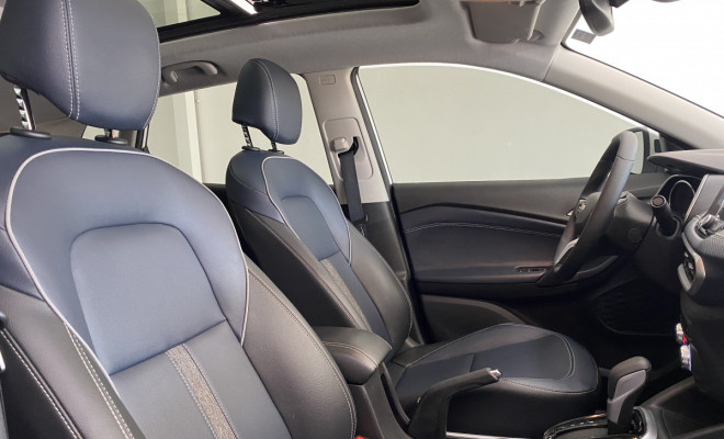 TRACKER Premier 1.2 TB Aut 2022-9