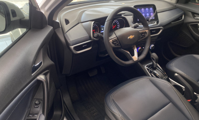 TRACKER Premier 1.2 TB Aut 2022-5