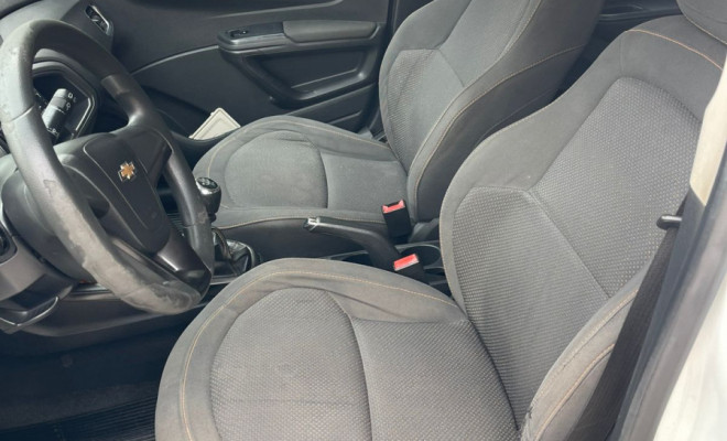 GM - Chevrolet ONIX HATCH LT 1.0 8V FlexPower 5p Mec. 2013 Flex-5