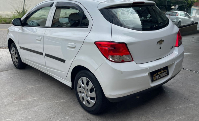 GM - Chevrolet ONIX HATCH LT 1.0 8V FlexPower 5p Mec. 2013 Flex-1