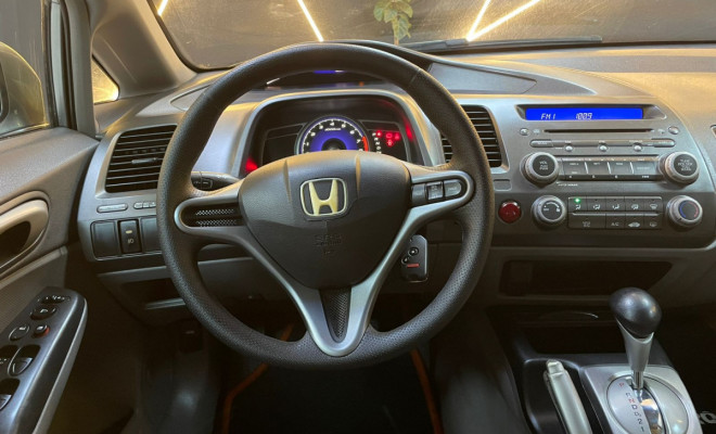 Honda Civic Sedan LXS 1.8 Aut. 2009 Flex   Esportivo e seguro-5