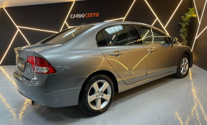 Honda Civic Sedan LXS 1.8 Aut. 2009 Flex   Esportivo e seguro-3