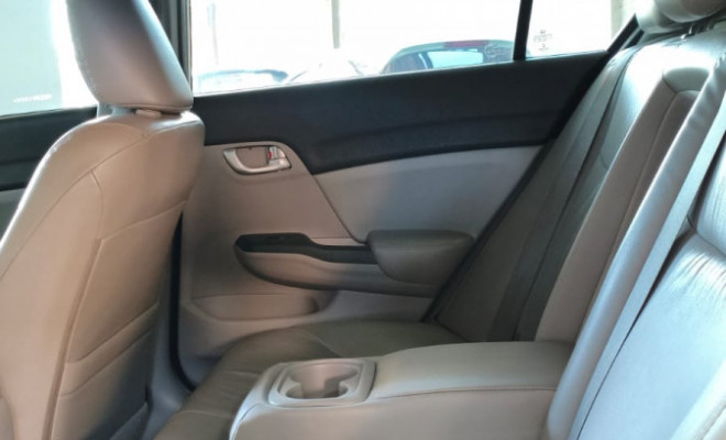 Honda Civic Sedan LXR 2.0 Flexone 16V Aut. 4p 2016 Flex-8