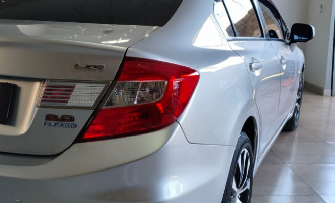Honda Civic Sedan LXR 2.0 Flexone 16V Aut. 4p 2016 Flex-3
