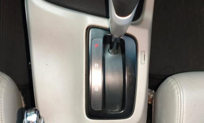 Honda Civic Sedan LXR 2.0 Flexone 16V Aut. 4p 2016 Flex-14