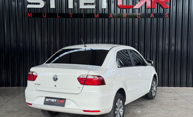 VW - VolksWagen VOYAGE TREND 1.6 Mi Total Flex 8V 4p 2013 Flex-1