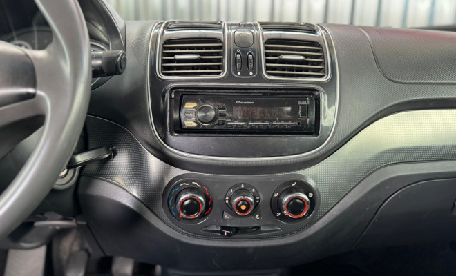 Fiat Siena EL 1.4 mpi Fire Flex 8V 4p 2015 Flex-8