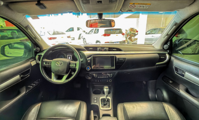 Toyota Hilux CD SRX 4x4 2.8 TDI 16V Diesel Aut. 2017 Diesel-4