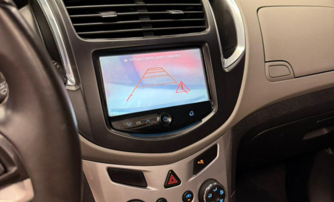 GM - Chevrolet TRACKER LTZ 1.8 16V Flex 4x2 Aut. 2015 Flex-10