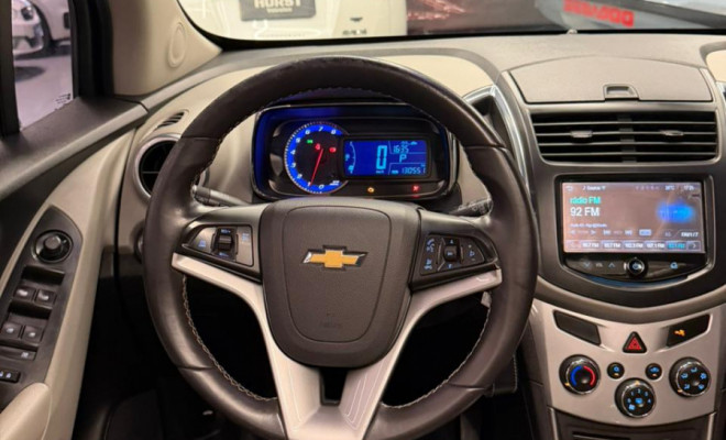 GM - Chevrolet TRACKER LTZ 1.8 16V Flex 4x2 Aut. 2015 Flex-11