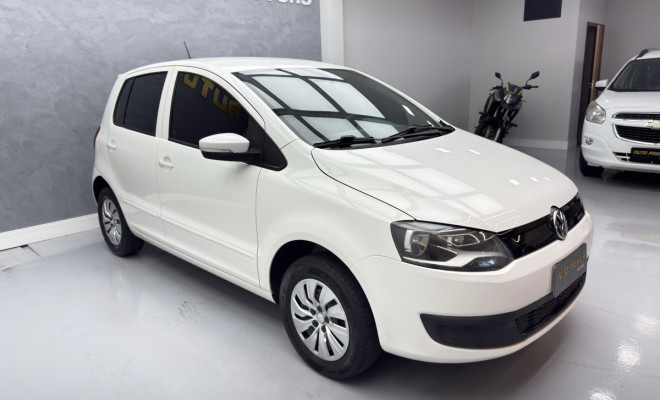 VW - VolksWagen Fox BLUEMOTION 1.0 Mi Total Flex 12V 5p 2014 Flex-1