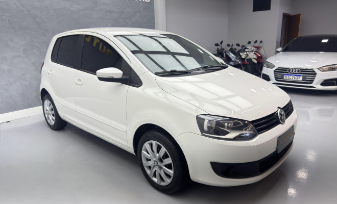 VW - VolksWagen Fox 1.6 Mi Total Flex 8V 5p 2013 Flex-1