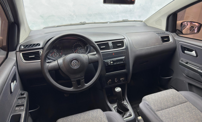 VW - VolksWagen Fox 1.6 Mi Total Flex 8V 5p 2013 Flex-5