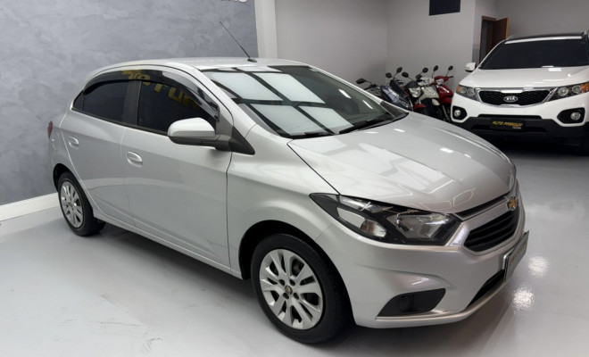 GM - Chevrolet ONIX HATCH LT 1.4 8V FlexPower 5p Mec. 2017 Flex-1