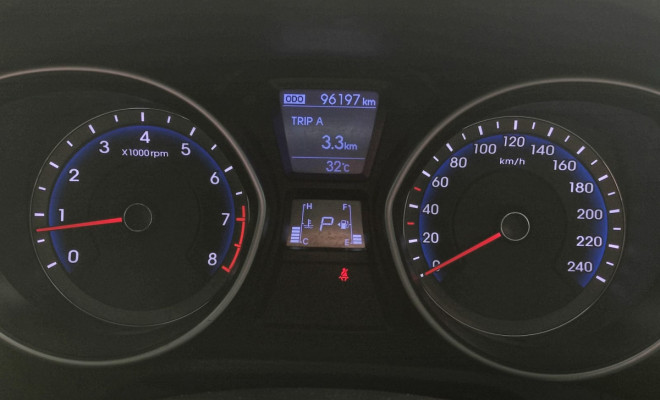 Hyundai i30 1.8 16V Aut. 5p 2013 Gasolina-10