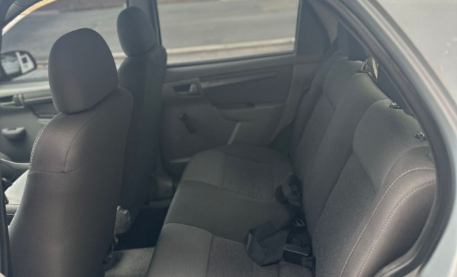 GM - Chevrolet PRISMA  Sed. Maxx/ LT 1.4 8V ECONOF. 4p 2012 Gasolina-9