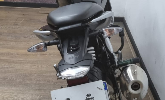 BMW G 310 R 2020 Gasolina-10