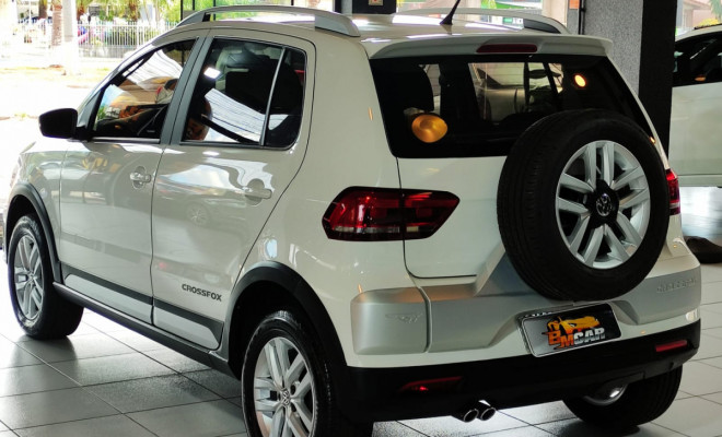 VW - VolksWagen CROSSFOX I MOTION 1.6 Mi T. Flex 8V 5p 2015 Flex-2