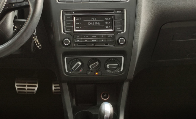 VW - VolksWagen CROSSFOX I MOTION 1.6 Mi T. Flex 8V 5p 2015 Flex-8