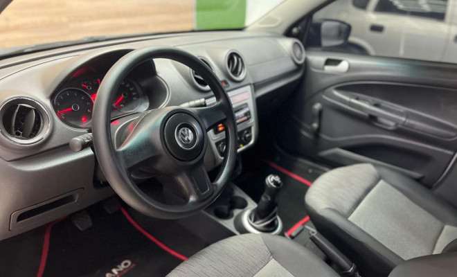 VW - VolksWagen Gol (novo) 1.0 Mi Total Flex 8V 4p 2013 Flex-3