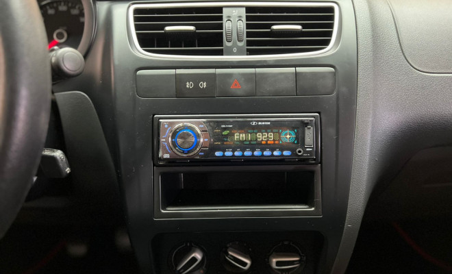 VW - VolksWagen Fox 1.0 Mi Total Flex 8V 5p 2011 Flex-8