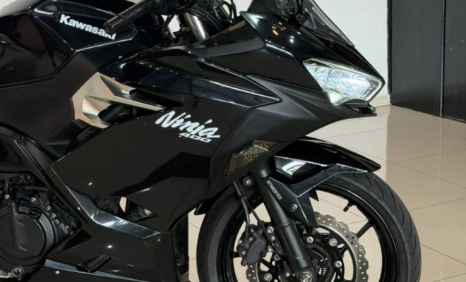 KAWASAKI NINJA 400 2021 Gasolina-10