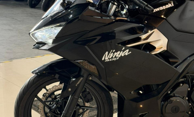 KAWASAKI NINJA 400 2021 Gasolina-4
