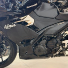 KAWASAKI NINJA 400 2021 Gasolina-5