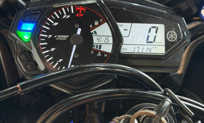 YAMAHA YZF R-3 321/ABS 2016 Gasolina-12