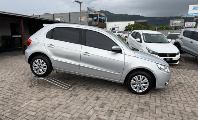 VW - VolksWagen Gol (novo) 1.6 Mi Total Flex 8V 4p 2013 Flex-6