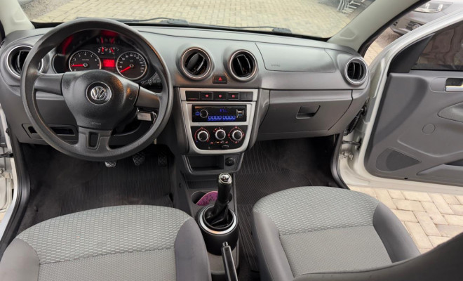 VW - VolksWagen Gol (novo) 1.6 Mi Total Flex 8V 4p 2013 Flex-8