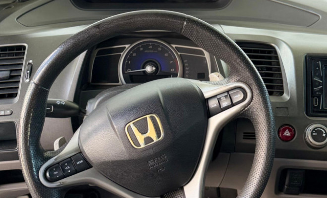 Honda Civic Sed. LXL/ LXL SE 1.8 Flex 16V Aut. 2011 Flex-11