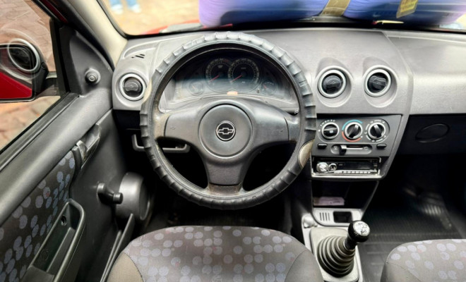 GM - Chevrolet PRISMA  Sed. Maxx/ LT 1.4 8V ECONOF. 4p 2010 Gasolina-12